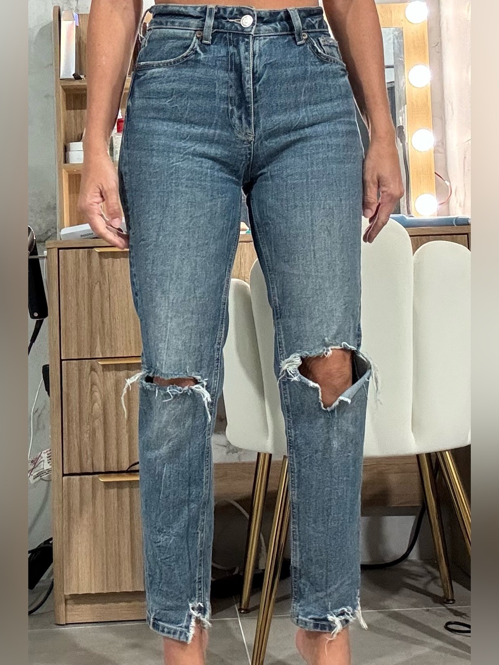 Zara Straight-Leg Distressed Knee Jeans - Blue